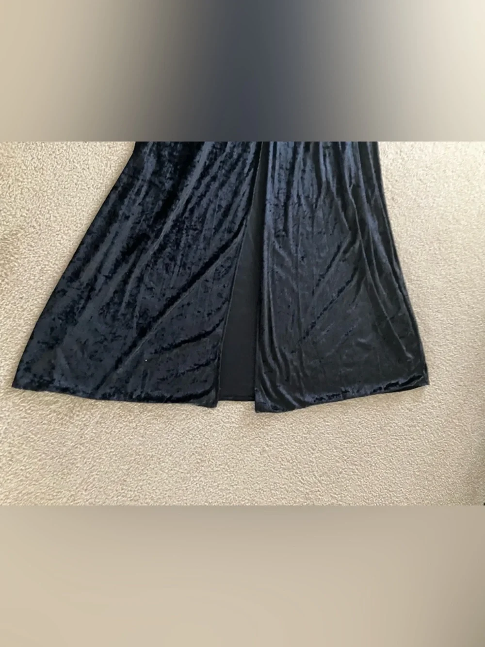 SPIRIT HALLOWEEN 🖤 black velvet cape - Picture 6 of 8